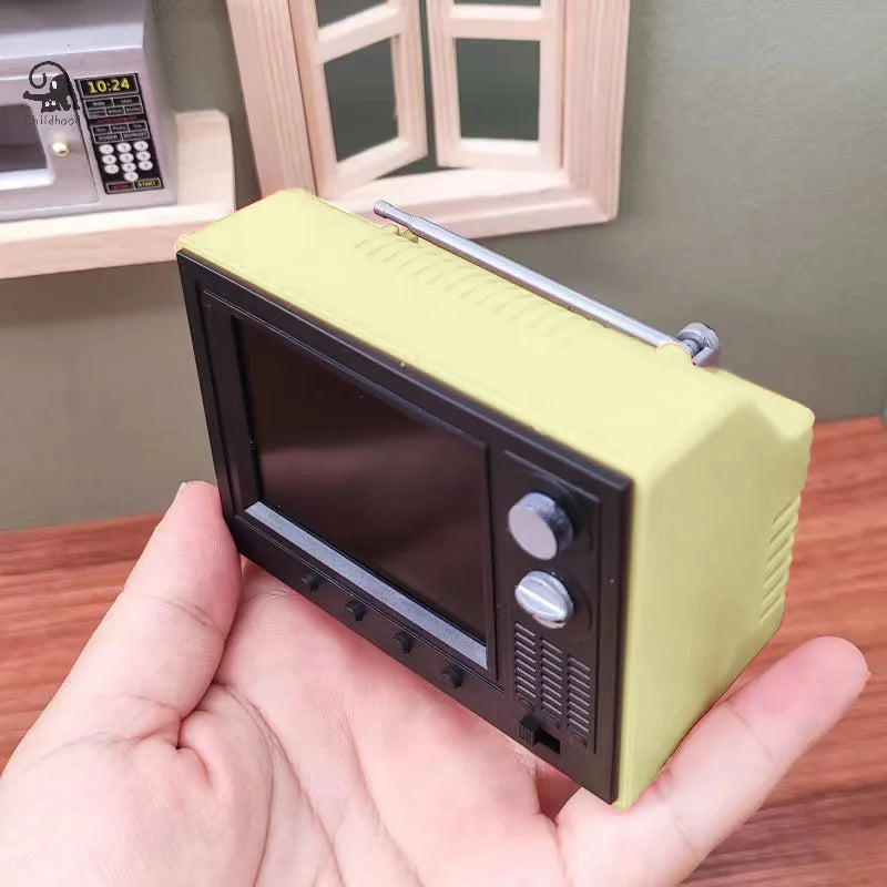 Miniature Dollhouse TV – Playable Video with 180° Rotating Antenna