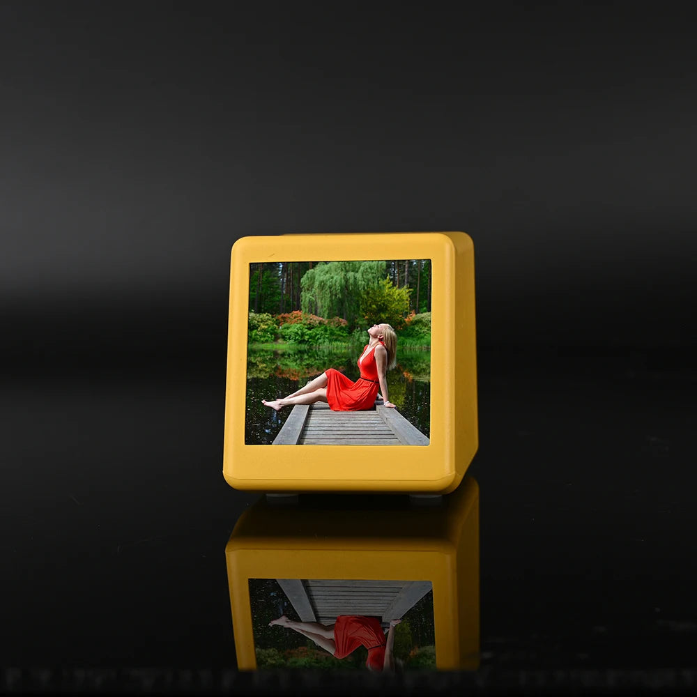 Smart Weather Clock – WiFi Electronic Photo Album with Animation Display