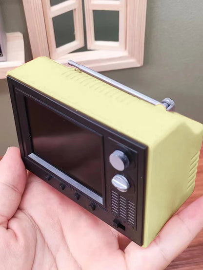 Miniature Dollhouse TV – Playable Video with 180° Rotating Antenna